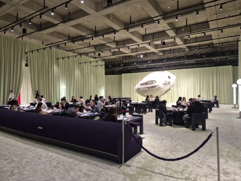 NUDAKE TEAHOUSE 대기팀