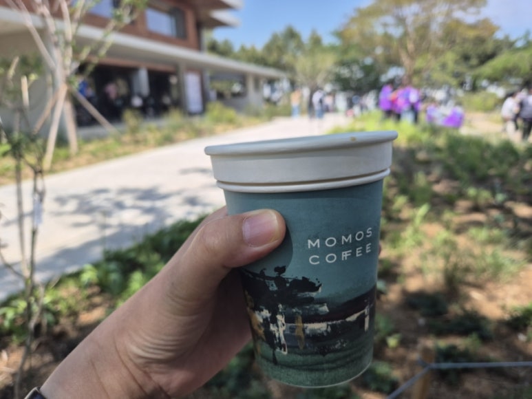コーヒー受け取り台