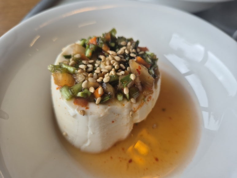 Đậu phụ non tại Nhà hàng Ốc Sên