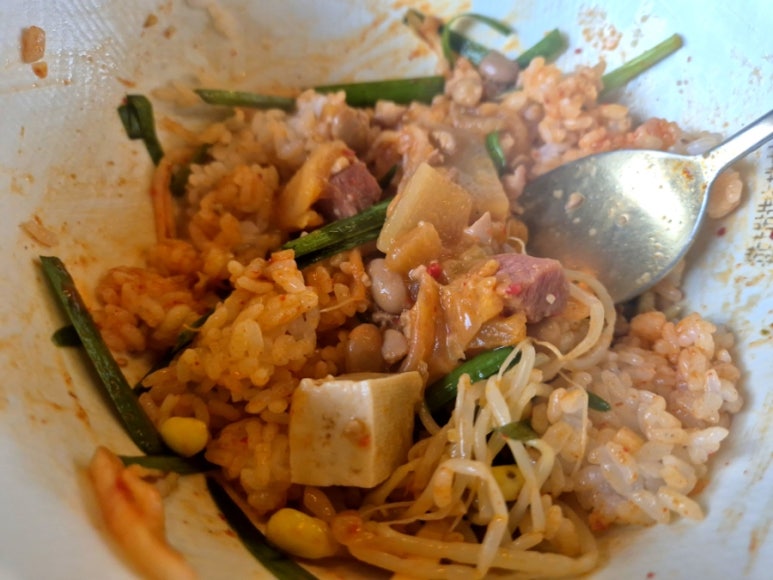 Trộn cơm trộn tương đậu nành lên men