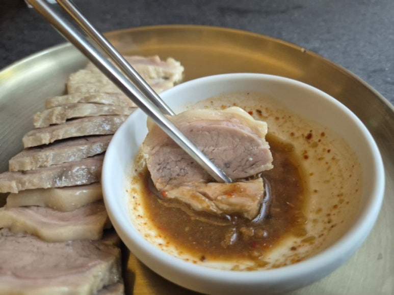 Detailansicht der halben Portion Jeyuk