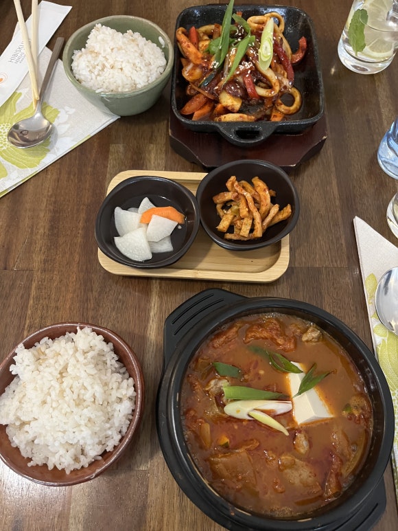 Koreasküche HIBISKUS Dining Scene
