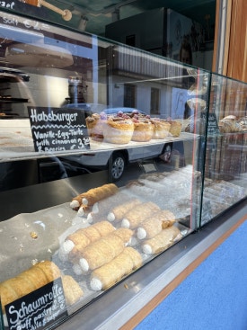 Ofenfrische Schaumrollen Pastry 3