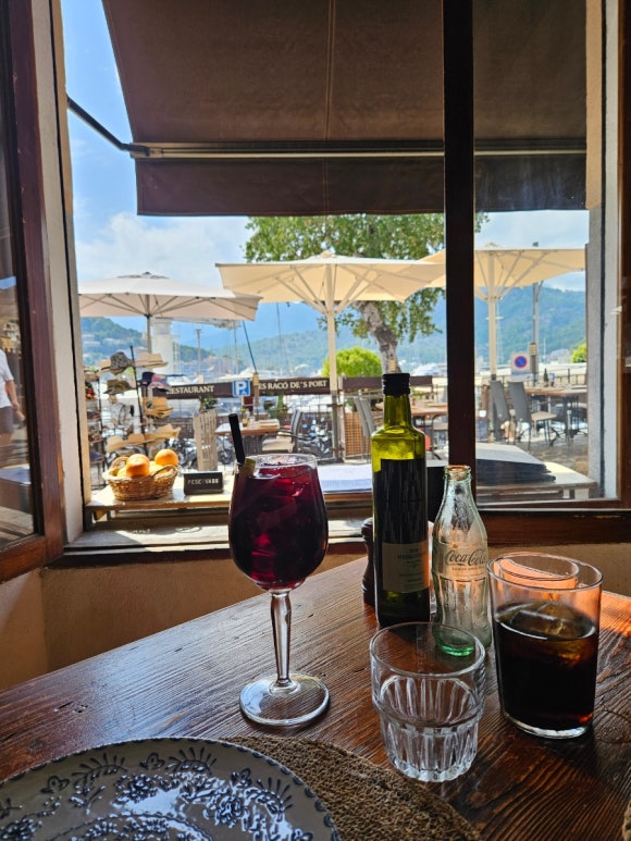 Essen im Restaurant Es Racó d'es Port