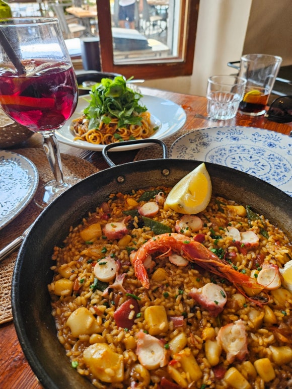 Paella im Restaurant Es Racó d'es Port