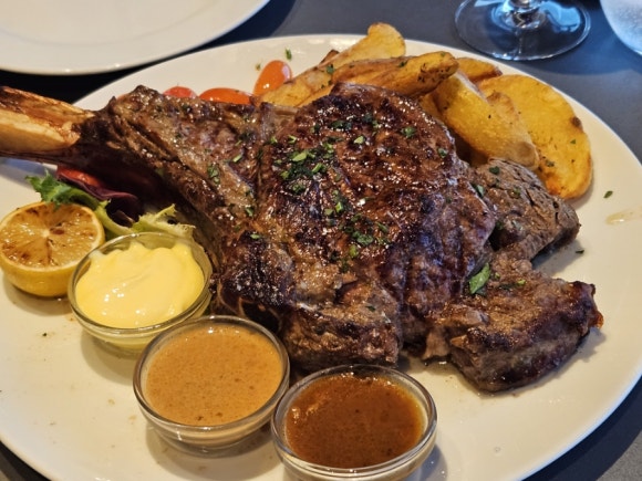 Tomahawk-Steak