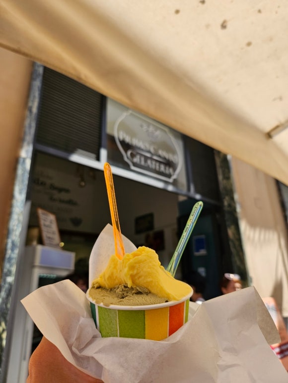 Kem gelato Primo Canto Gelateria