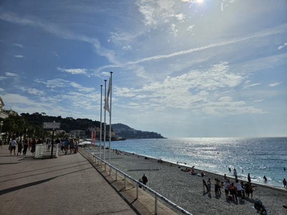 Bờ biển tuyệt đẹp của Opéra Plage