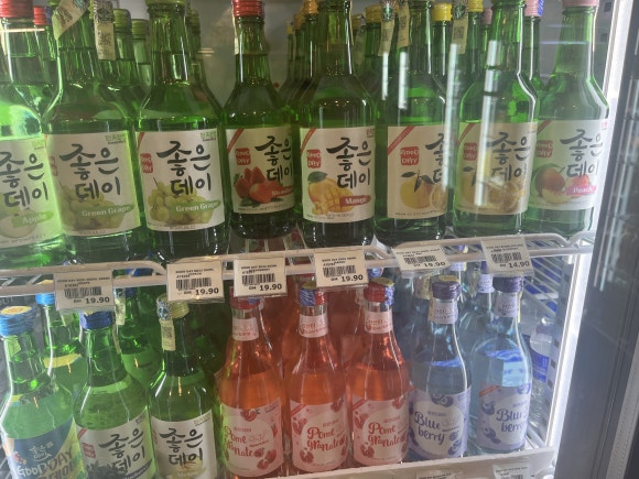 Convenience Store in Einkaufszentrum Suria Sabah