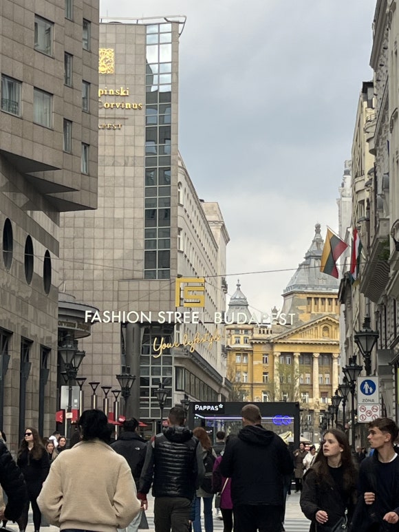 Fashion Street