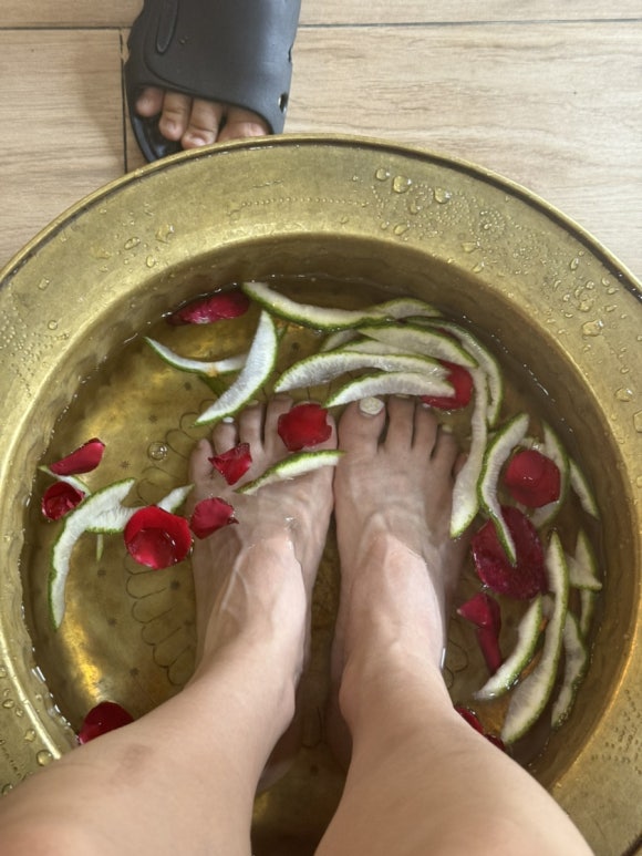 White Orchid Spa Willkommens-Tee und Fußbad