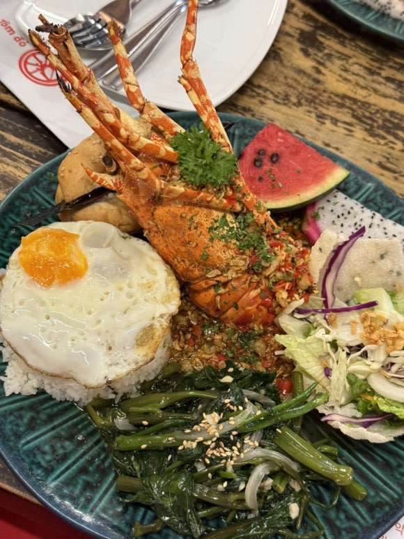 Garlic Butter Hummer im Tom Do Restaurant
