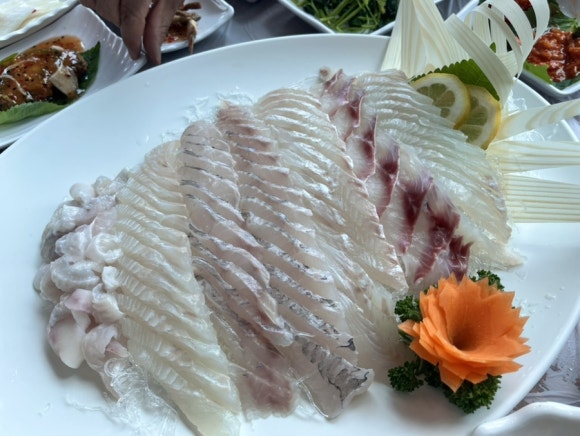 Coupe transversale du poisson de Maison Bongpo Meoguri