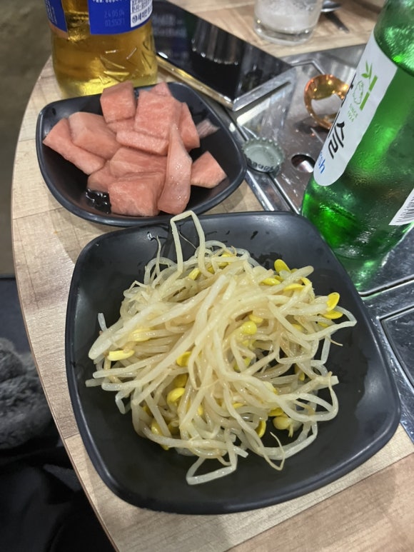 Món giá đỗ ăn kèm