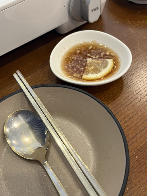 Món Hanu Nakgopseae bắt đầu sôi