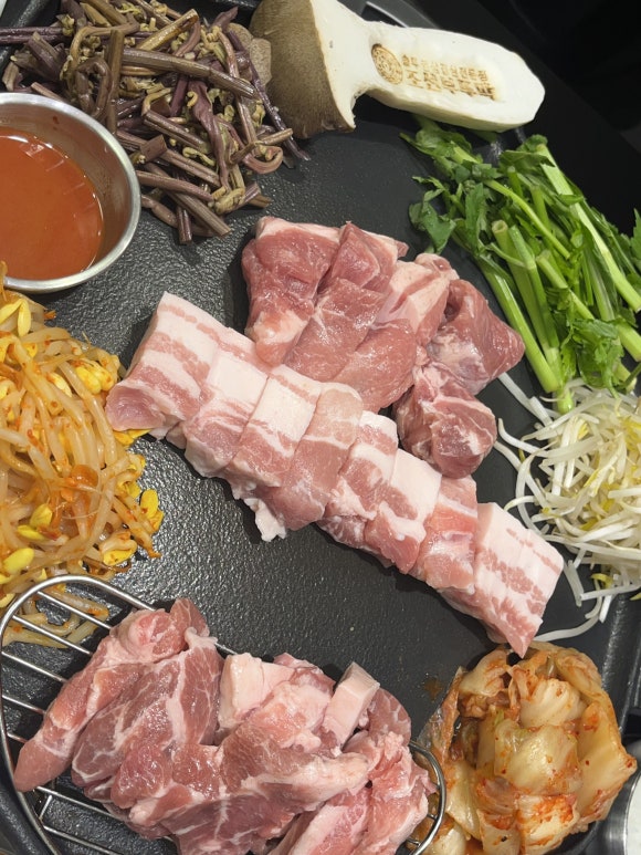 Fleisch bei Joseon Budumak Suwon Homasil