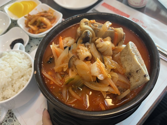 Detalle del arroz con Jjambbong de carne de res del Río Yangtsé