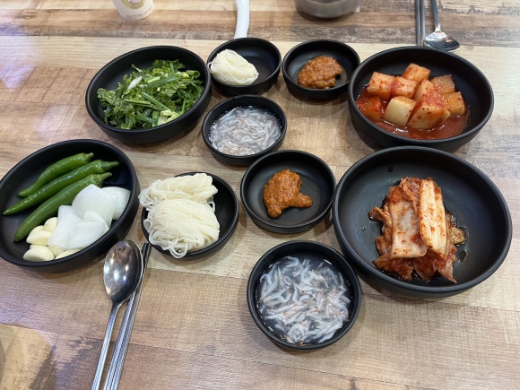 スヨンボンガ豚スープご飯 店内