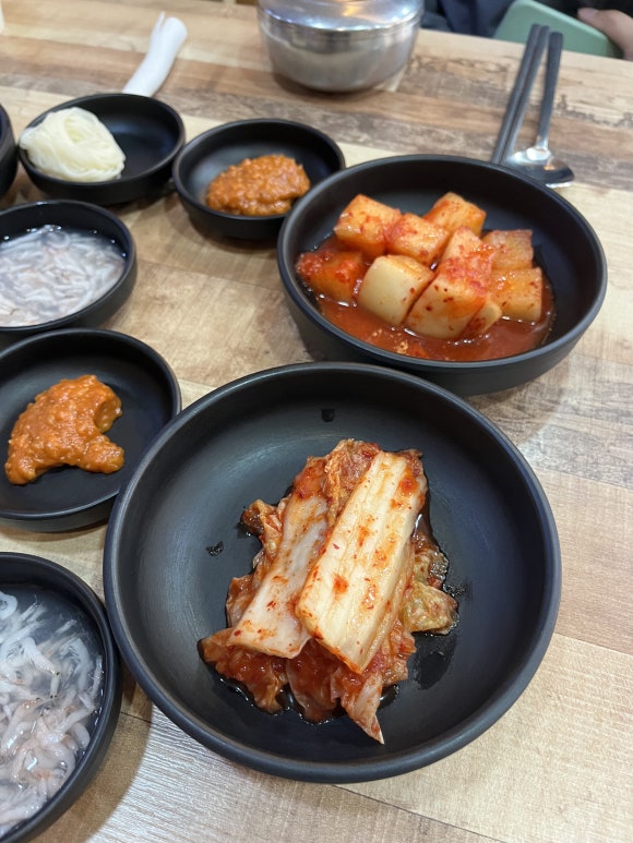 スヨンボンガ豚スープご飯 付け合わせ