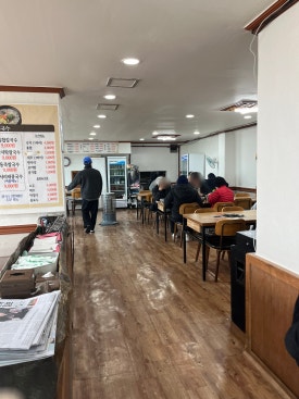 宮廷海鮮カルグクス メニュー