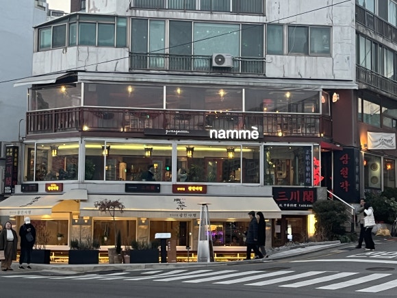 広安里ナムメ 内観