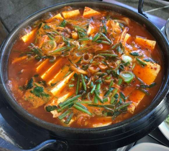 Nhà Đậu Hũ 9 Anh Em