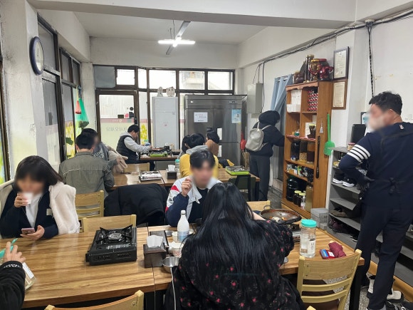 Nhà Đậu Hũ 9 Anh Em nội thất