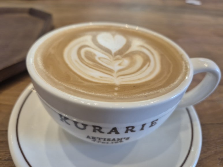 Entkoffeinierter Latte (Latte Art)