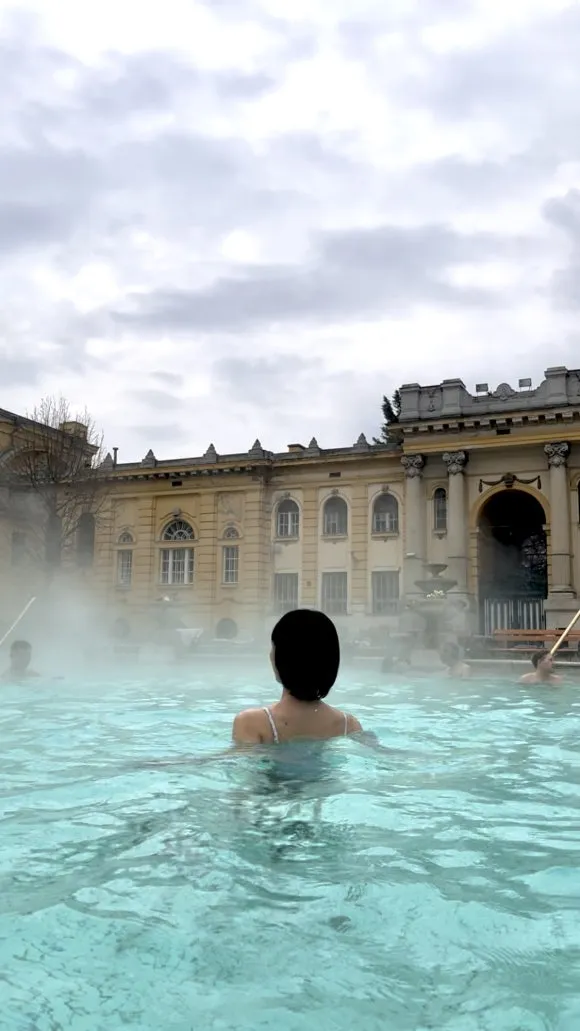 Hungary Budapest 3 ngày 4 đêm: Ngày 3-4 với Suối nước nóng Szechenyi